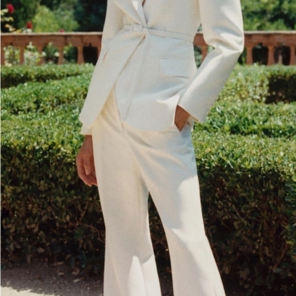Elegant Cream Women's Suit Set